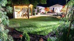 A Music Lover's Holiday Yard A Music Lover's Holiday Yard