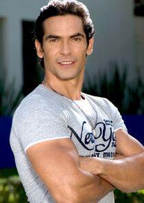 Armando Araiza Armando Araiza