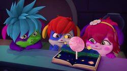 The Pink Popple Moon / Pop-Party Crashers The Pink Popple Moon / Pop-Party Crashers