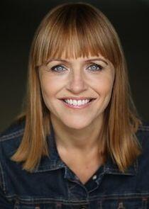 photo of Lorraine Hodgson