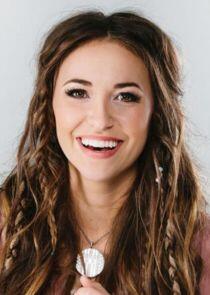photo of Lauren Daigle photo of Lauren Daigle