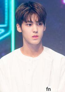 photo of Song Yu Vin photo of Song Yu Vin