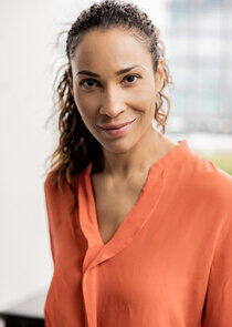 photo of Annabelle Mandeng photo of Annabelle Mandeng