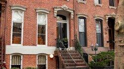 1860s Italianate Townhome 1860s Italianate Townhome