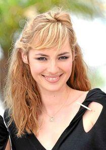 Louise Bourgoin Louise Bourgoin