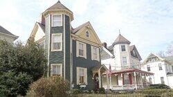 A Coastal Cottage in Hampton, Virginia A Coastal Cottage in Hampton, Virginia