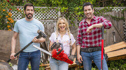 Kate Hudson's Extravagant Backyard Build Kate Hudson's Extravagant Backyard Build
