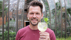 Favourites: Oysters, Dry Gin, Herbal Teas Favourites: Oysters, Dry Gin, Herbal Teas