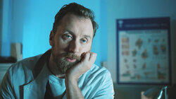 След крупной рыбы След крупной рыбы