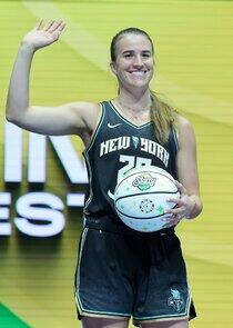 photo of Sabrina Ionescu photo of Sabrina Ionescu