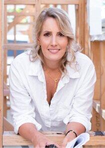 photo of Jen Jones