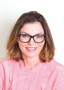 photo of Dee Madigan photo of Dee Madigan