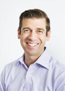 photo of Dr Justin Coulson