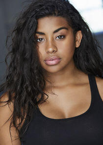 Alycia Pascual-Peña Alycia Pascual-Peña