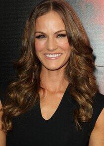 Kelly Overton