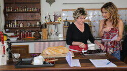Under the Tuscan Sun: De Laurentiis Family Feast Under the Tuscan Sun: De Laurentiis Family Feast