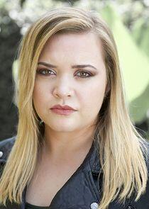 photo of Tara Robinson photo of Tara Robinson