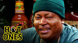 Trick Daddy Prays for Help While Eating Spicy Wings Trick Daddy Prays for Help While Eating Spicy Wings