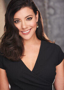 photo of Lynn Favin photo of Lynn Favin