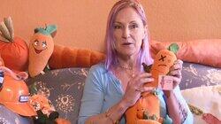 Mannequin Invasion & Carrot Queen