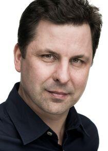 photo of Robbie McIntosh photo of Robbie McIntosh