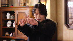 Between Right and Wrong, the Ring Hunter Between Right and Wrong, the Ring Hunter