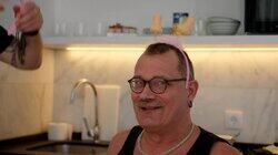 Can you show me where the biff is? Can you show me where the biff is?