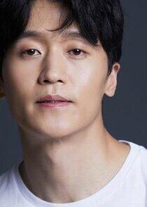 photo of Shim Woo Sung photo of Shim Woo Sung
