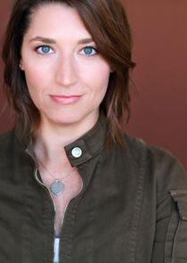 photo of Amanda Blake Davis