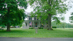 New England Farmhouse New England Farmhouse