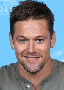 Zach Roerig Zach Roerig