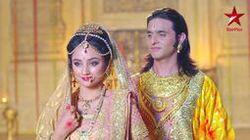 Ram Has a Gift for Sita Ram Has a Gift for Sita