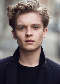 Tom Glynn-Carney Tom Glynn-Carney