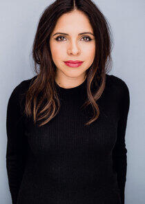 photo of Jasmine De La Fuente photo of Jasmine De La Fuente