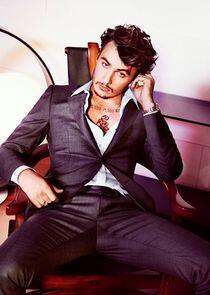 photo of Brandon Thomas Lee