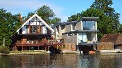 Oxfordshire: The Thames Boathouse Oxfordshire: The Thames Boathouse