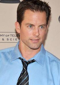 Michael Muhney Michael Muhney