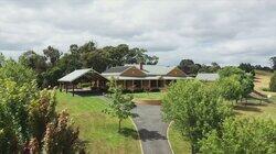 Dandenong - Carrie & Greg Dandenong - Carrie & Greg