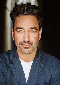 Alex Papps Alex Papps