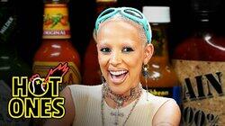 Doja Cat Is Doing Great While Eating Spicy Wings Doja Cat Is Doing Great While Eating Spicy Wings