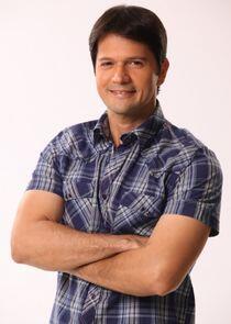 Jestoni Alarcon