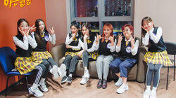 Episode 226 with Song Eun-i, Lee Ji-hye, Narsha (Brown Eyed Girls), Yoyomi and Loona (Yves, Chuu, Heejin) Episode 226 with Song Eun-i, Lee Ji-hye, Narsha (Brown Eyed Girls), Yoyomi and Loona (Yves, Chuu, Heejin)