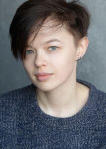 photo of Robyn Holdaway