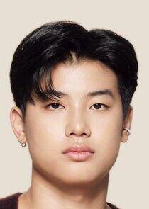 photo of Deeprompt Soontornsittisopa photo of Deeprompt Soontornsittisopa