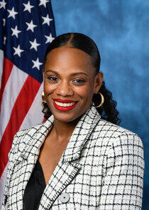 photo of Summer Lee