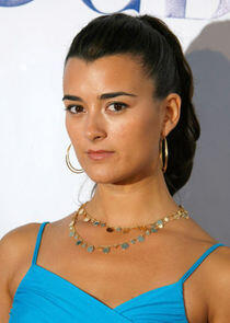 photo of Cote de Pablo photo of Cote de Pablo
