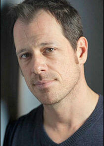 Darren Pettie Darren Pettie