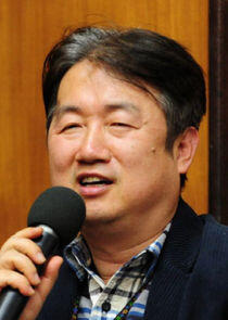 photo of Kim Young Jin photo of Kim Young Jin