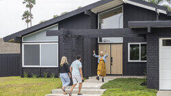 Midcentury Coastal Midcentury Coastal