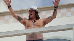 I´m just here to witness this madness I´m just here to witness this madness